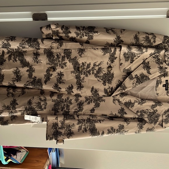 INC XL - Picture 1 of 4